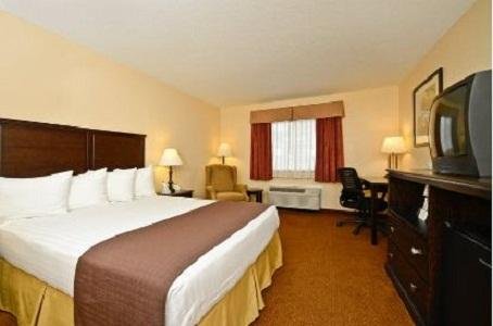 Baymont by Wyndham Kansas City KU Medical Center by null