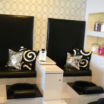 GLO Nail Bar - Awesome seats. - Nail Salons Near Me - Costa Mesa, California GLO Nail Bar - Awesome seats. - Nail Salons Near Me - Costa Mesa, California