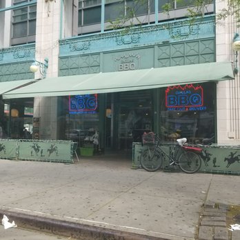 Dallas BBQ Washington Heights - Outside Dallas bbq - Barbeque Near Me - New York, New York