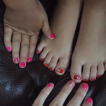 Lux Nail Spa - Gel manicures and a kid's toenail polish. - Nail Salons Near Me - San Clemente, California Lux Nail Spa - Gel manicures and a kid's toenail polish. - Nail Salons Near Me - San Clemente, California