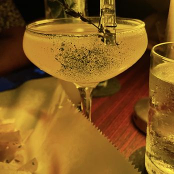 Swizzle Rum Bar & Drinkery - Amazonia - Cocktail Bars Near Me - Miami Beach, Florida