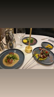 The Grill on the Alley by null