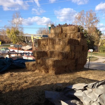 Fenton Feed Mill - Livestock Feed & Supply Near Me - Fenton, Missouri