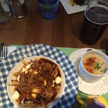 Cochon Dingue - Small plate pork Poutine & cup of clam chowder with local beer - Breakfast & Brunch Near Me - Quebec City, Quebec