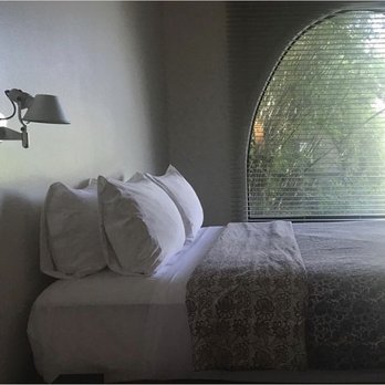 Hotel San José - Sweet dreams - Hotels Near Me - Austin, Texas