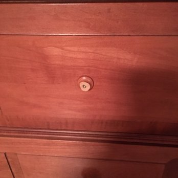 Hands On Moving And Storage - Movers admitted to dropping this piece of furniture breaking two drawers. - Movers Near Me - New Haven, Connecticut Hands On Moving And Storage - Movers admitted to dropping this piece of furniture breaking two drawers. - Movers Near Me - New Haven, Connecticut