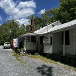 Natural Bridge General Store and Natty B Cafe