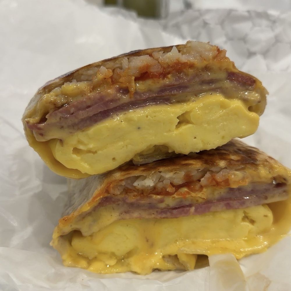 Smalls Provisions - Breakfast sandwich with hashbrowns - Breakfast & Brunch Near Me - Philadelphia, Pennsylvania Smalls Provisions - Breakfast sandwich with hashbrowns - Breakfast & Brunch Near Me - Philadelphia, Pennsylvania