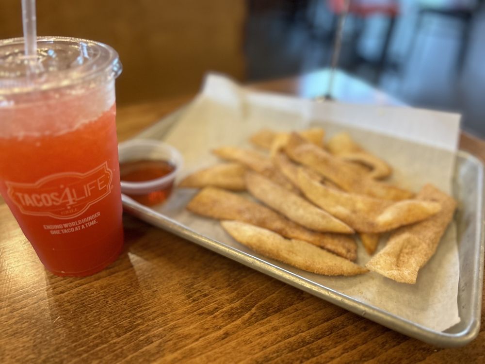 Tacos 4 Life - Photo 3