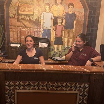Mama Betty’s - Welcome folks! - Mexican Near Me - Austin, Texas
