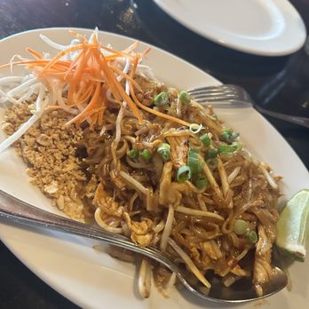 Thai Rhapsody - Chicken Pad Thai - Thai Near Me - Mill Creek, Washington Thai Rhapsody - Chicken Pad Thai - Thai Near Me - Mill Creek, Washington
