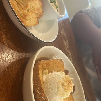 Heirloom Kitchen - Biscuits & Gravy, Peach Cobbler French Toast - Burgers Near Me - Stockton, California