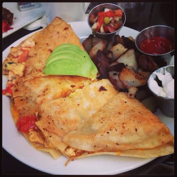 Blu Jam Cafe - California omelette - Breakfast & Brunch Near Me - Sherman Oaks, California