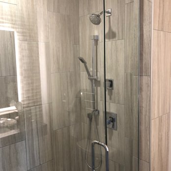 The Kindler Hotel - Shower - Hotels Near Me - Lincoln, Nebraska The Kindler Hotel - Shower - Hotels Near Me - Lincoln, Nebraska