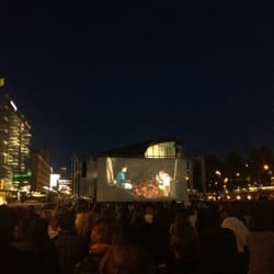 Musiikkitalon edusta - Prinsessa Mononoke @ Leffapiknik