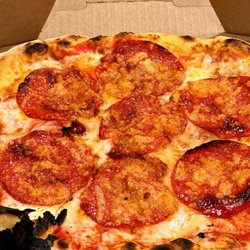 Clyde's Pies - Pepperoni pizza
