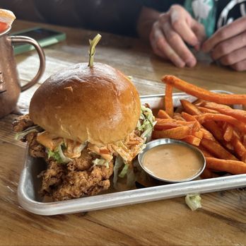 Minnesota Burger Company - Spicy chicken sandwich with sweet potato fries - Burgers Near Me - Apple Valley, Minnesota