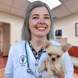 Family Pets Home Vetinary Care - Dr. Stacie Grannum