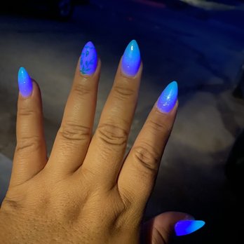 Gel Polish Nails & Spa - Glow in the dark acrylics - Nail Salons Near Me - Mesa, Arizona Gel Polish Nails & Spa - Glow in the dark acrylics - Nail Salons Near Me - Mesa, Arizona