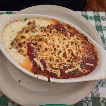 Sgt Peffer's Cafe Italian - Manicotti with alfredo and marinara - Italian Near Me - Omaha, Nebraska Sgt Peffer's Cafe Italian - Manicotti with alfredo and marinara - Italian Near Me - Omaha, Nebraska
