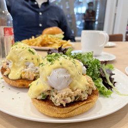 The Quincy Exchange - Crab Benedict
