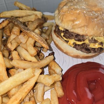 Five Guys - Burgers Near Me - Lancaster, Pennsylvania
