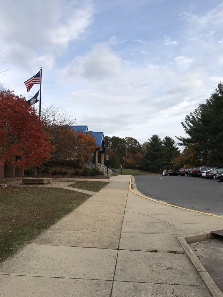 LAUREL RIDGE ELEMENTARY SCHOOL 10110 Commonwealth Blvd, Fairfax