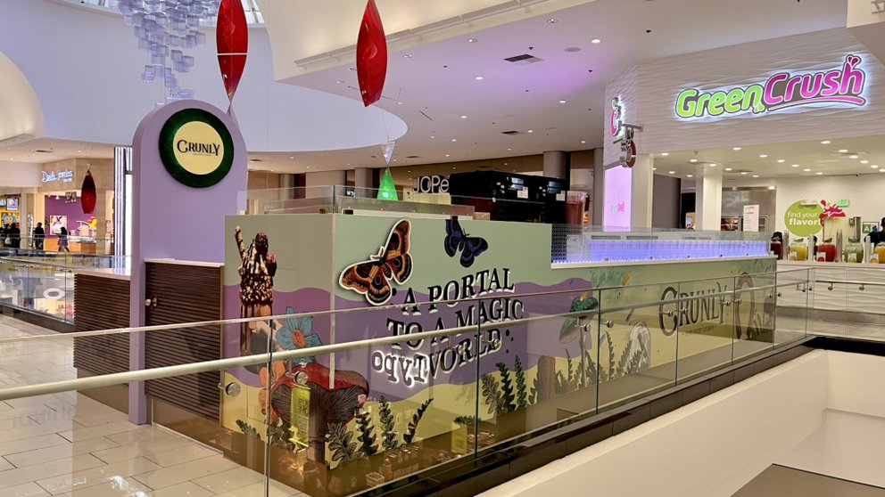 CRUNLY Updated June 2024 2167K Galleria Way, Glendale, California Desserts Phone Number