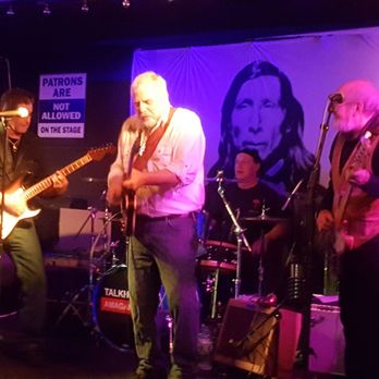Stephen Talkhouse - Rick Silecchio of the Stanton Anderson Band - Dive Bars Near Me - Amagansett, New York Stephen Talkhouse - Rick Silecchio of the Stanton Anderson Band - Dive Bars Near Me - Amagansett, New York
