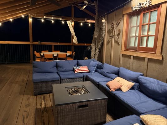 Steamboat Landing Bar & Grill by null