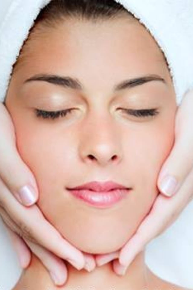 Christine's Hair Logo