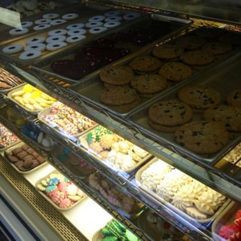 Eet Gud Bakery - Bakeries Near Me - Trenton, New Jersey