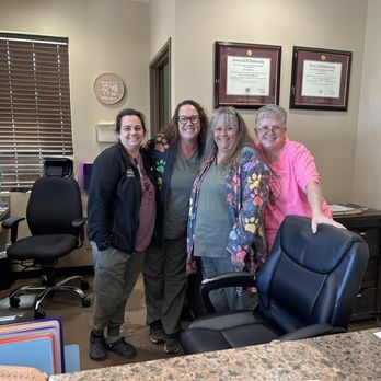 Athens Animal Clinic - Veterinarians Near Me - Athens, Texas Athens Animal Clinic - Veterinarians Near Me - Athens, Texas