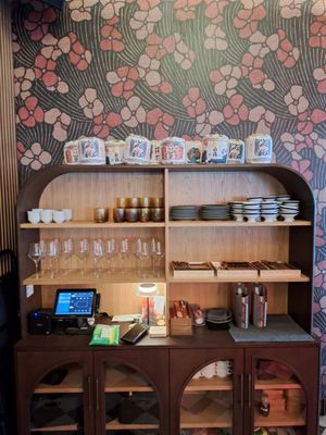 Hiro Bar Izakaya by null