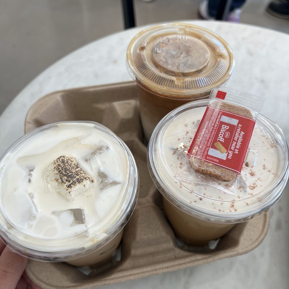 Hola Cafe Dallas - Smores latte, biscoff latte - Coffee & Tea Near Me - Dallas, Texas Hola Cafe Dallas - Smores latte, biscoff latte - Coffee & Tea Near Me - Dallas, Texas