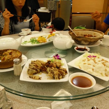 喜萬年酒樓 - Table full of yummy foods. - Cantonese Near Me - Hong Kong, HK