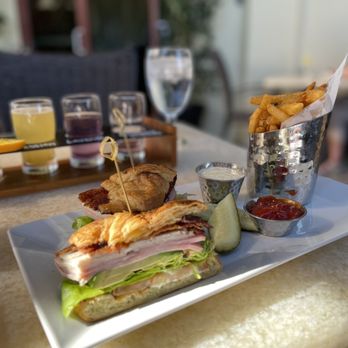 Brunch 101 - Turkey club - Breakfast & Brunch Near Me - Cathedral City, California
