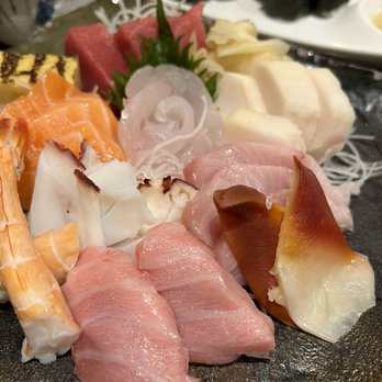 Hachi Sushi - Sashimi deluxe - Japanese Near Me - Fort Lee, New Jersey