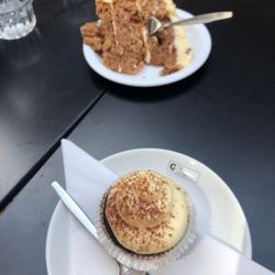 De Drie Graefjes - American Bakery - Black bottom & hummingbird cake
