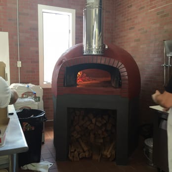 Brickside Pizza - Pizza Near Me - Ivoryton, Connecticut