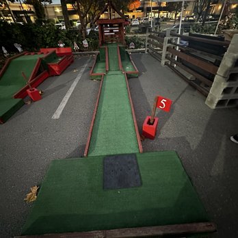Putter's Miniature Golf - Mini Golf Near Me - Walnut Creek, California Putter's Miniature Golf - Mini Golf Near Me - Walnut Creek, California
