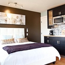 Flagstone Boutique Inn & Suites