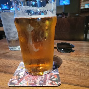 Yard House - House Honey Blonde !!! - New American Near Me - Denver, Colorado