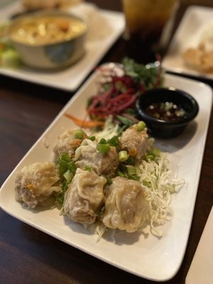 LucKi Thai Bistro by null