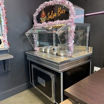 Yeyes Kitchen - Salsa Bar 2/7/26 - Mexican Near Me - Riverside, California