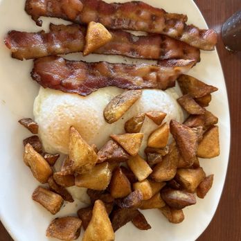T's Restaurant - Bacon, eggs over medium, and made to order unseasoned home fries (to accommodate my allergy) - Breakfast & Brunch Near Me - East Greenwich, Rhode Island T's Restaurant - Bacon, eggs over medium, and made to order unseasoned home fries (to accommodate my allergy) - Breakfast & Brunch Near Me - East Greenwich, Rhode Island