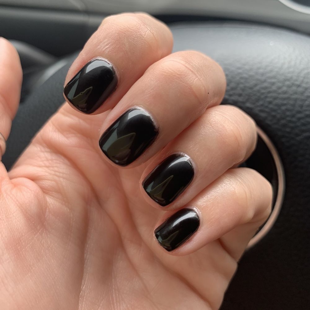Gel manicure