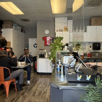 Rooster & Rice - Interior - Chicken Shop Near Me - Pleasanton, California Rooster & Rice - Interior - Chicken Shop Near Me - Pleasanton, California