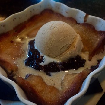 Loungin' Lizard - Mixed berry cobbler with cinnamon ice cream $7 - Cocktail Bars Near Me - Cortez, Colorado Loungin' Lizard - Mixed berry cobbler with cinnamon ice cream $7 - Cocktail Bars Near Me - Cortez, Colorado