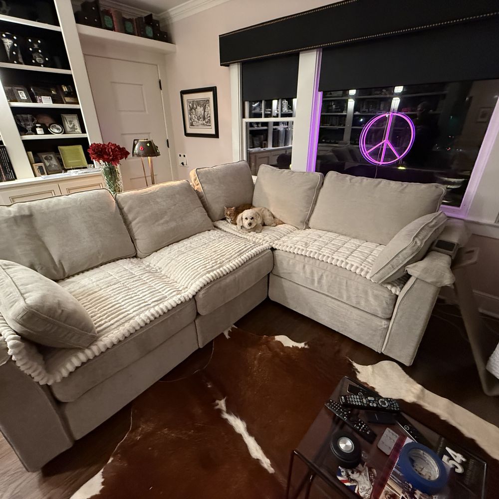 Lovesac - Furniture Stores Near Me - Roseville, California